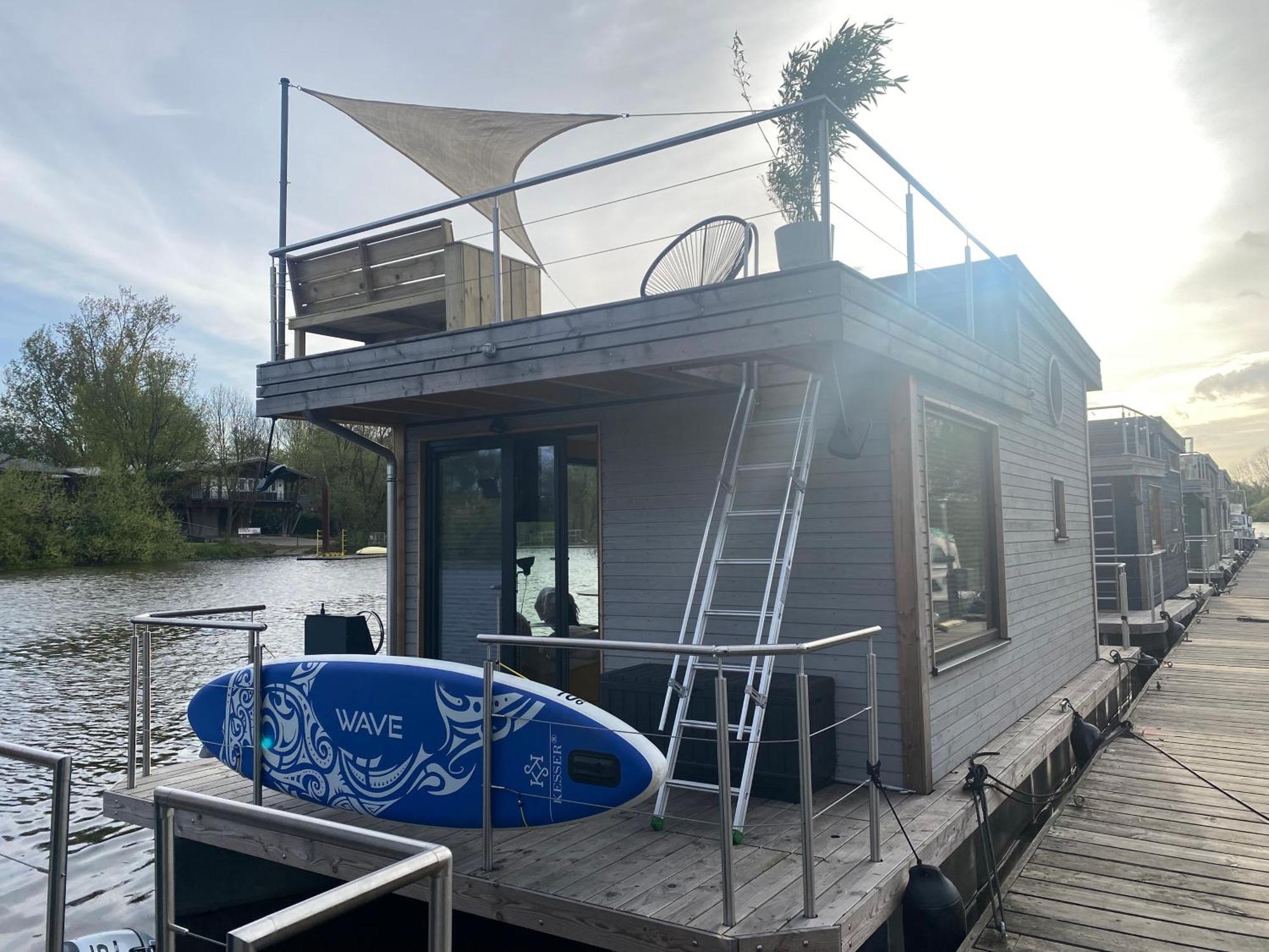 فندق Hausboot Off Im Diamantgraben An Der Elbe هامبورغ المظهر الخارجي الصورة