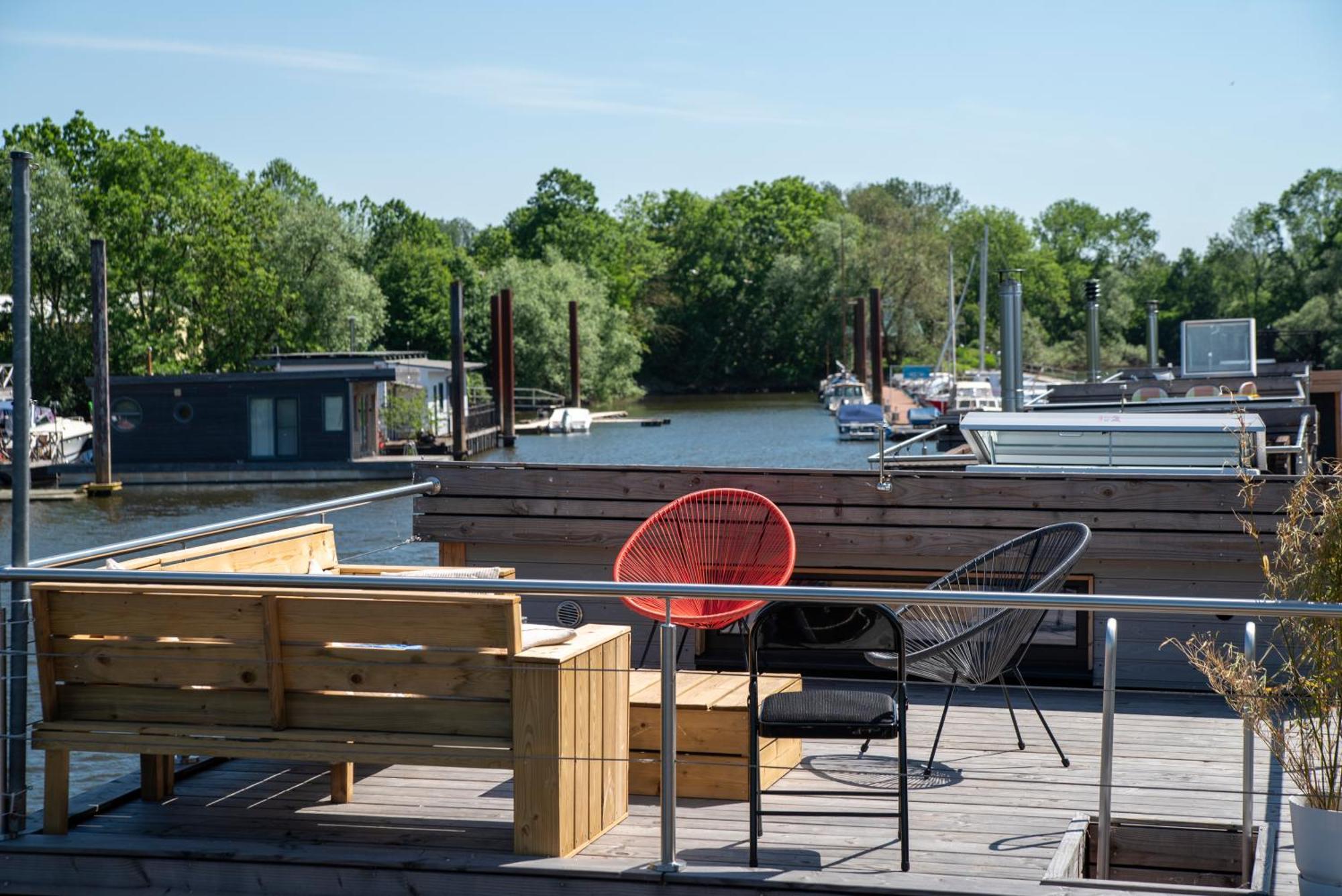فندق Hausboot Off Im Diamantgraben An Der Elbe هامبورغ المظهر الخارجي الصورة